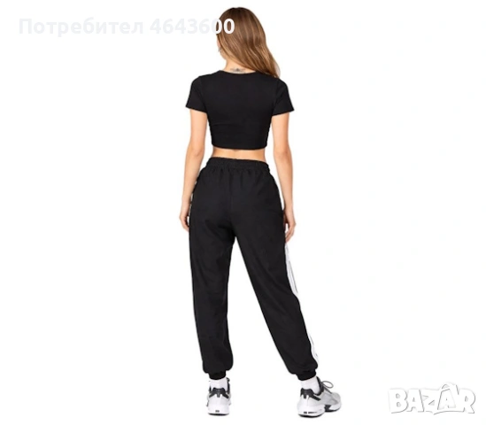 Adidas Дамска къса блуза, снимка 2 - Корсети, бюстиета, топове - 54753461