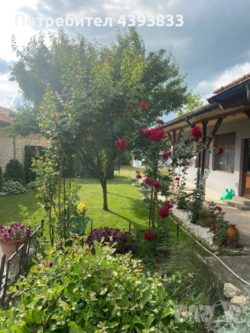 Продавам къща