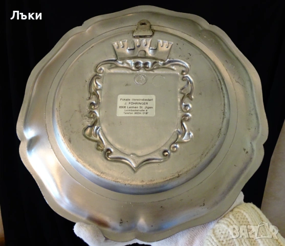 Калаена чиния,замък,лавров венец,орнаменти,калаена сватба. , снимка 2 - Антикварни и старинни предмети - 54168371