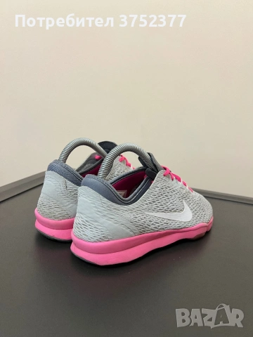 Оригинални маратонки Nike 38 номер, снимка 2 - Маратонки - 53960505