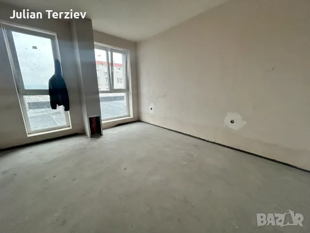 Тристаен апартамент до магазин Практикер-В. Търново, снимка 7 - Апартаменти - 55439701