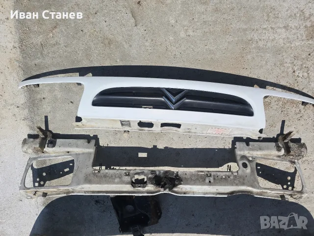 предна броня за Citroen Saxo 02.1996 – 04.2004 , снимка 3 - Части - 55417991