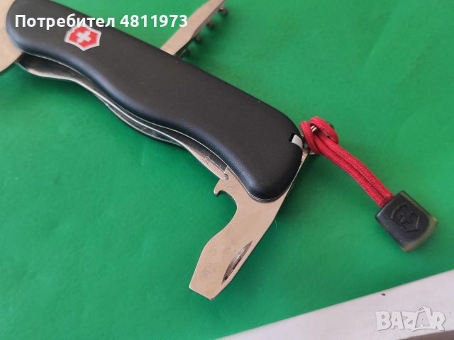 Джобен нож victorinox picknicker с калъф, снимка 4 - Ножове - 54515458