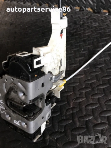 Механизъм за заключване на предна дясна врата за Mercedes W906 Sprinter (2006-2011) A9067201835, снимка 2 - Части - 54090367