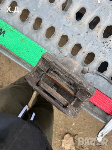 Преден ляв спирачен апарат Рено Меган/Сценик 1.9dci 120кс 2005г, снимка 4 - Части - 54059990