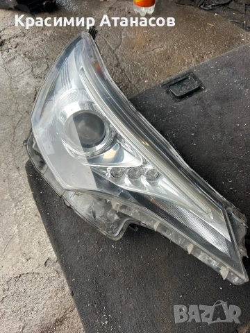 Фар десен  за Тойота Авенсис T27. Фейс 2016-2019г, снимка 4 - Части - 54094783