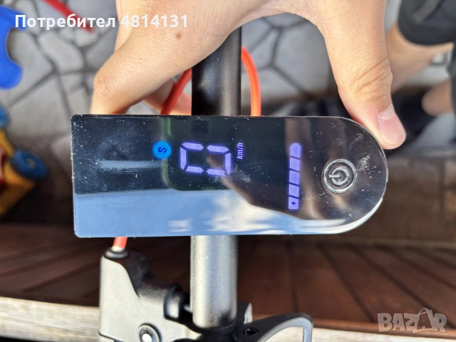 Като чисто НОВА Xiaomi 4 lit Gen2 -само на 40 километра,може и бартер:), снимка 2 - Скейтборд, ховърборд, уейвборд - 54567977