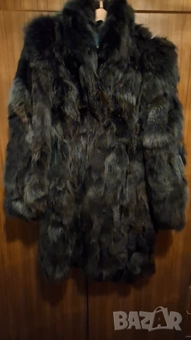 Продавам кожено палто