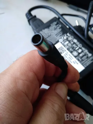 Оригинално зарядно за лаптоп DELL , снимка 3 - Кабели и адаптери - 55681397