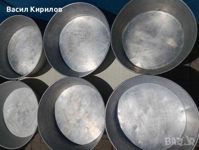 Алуминиеви тави за печене на питки месо и др 