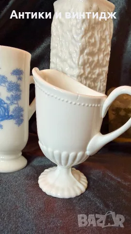 Лот ретро предмети от млечно стъкло (Milk Glass) – Avon, Западна Германия, снимка 2 - Други ценни предмети - 55466799