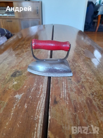 Стара детска ютия