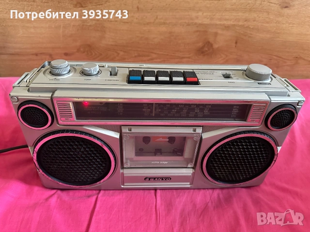 Sanyo M9903LE Japan , снимка 2 - Радиокасетофони, транзистори - 55172284