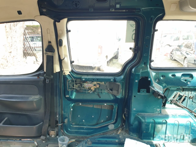 Peugeot Partner дясна задна странична врата плъзгаща цвят KRZD