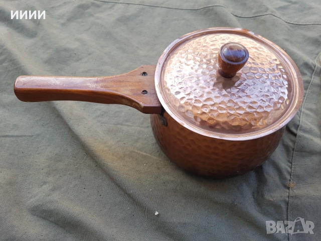 Бакърен тиган с капак , снимка 2 - Антикварни и старинни предмети - 54506385