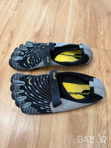 Vibram оригинални обувки с пръсти за спорт, снимка 4 - Спортни обувки - 54758963