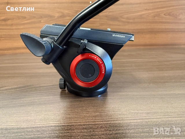 Продавам Manfrotto MVH500AH видео глава в отлично състояние., снимка 3 - Чанти, стативи, аксесоари - 54466597