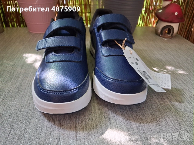 Детски маратонки Adidas, снимка 4 - Детски обувки - 55159933