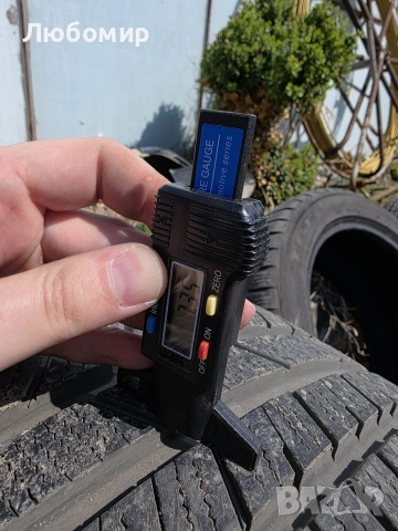Гуми Toyo Snowprox S954 245/45/17, снимка 4 - Гуми и джанти - 54631262