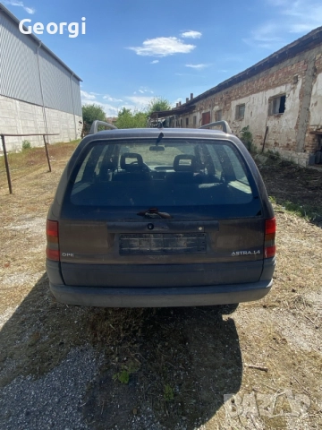 Продава се само на части всичко е налично, снимка 2 - Автомобили и джипове - 55413463