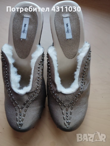 Нови златисти дамски чехли 40 номер, снимка 8 - Дамски обувки на ток - 53412850