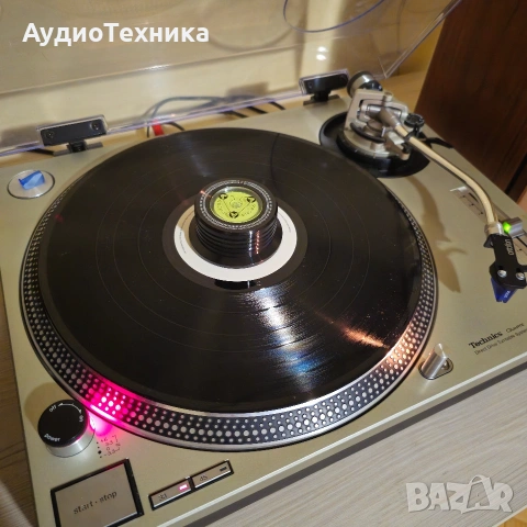 Клампа за грамофон/нова/запечатана 50Hz LP, снимка 2 - Грамофони - 54258620