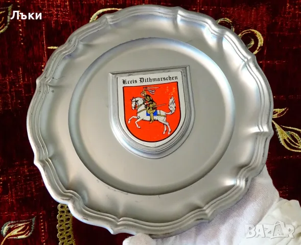 Калаена чиния с Рицар,Конник. 