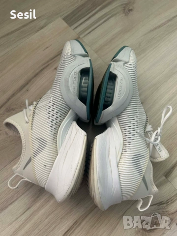 Оригинални маратонки Nike, снимка 6 - Маратонки - 54478003