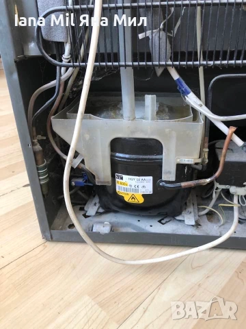 Продавам голям хладилник с фризер ELECTROLUX , снимка 2 - Хладилници - 55083105