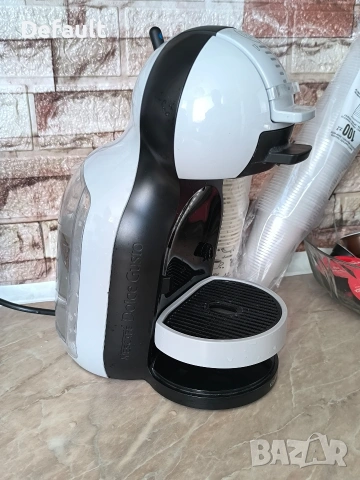Кафемашина-Dolce gusto-Топ състояние, снимка 2 - Кафемашини - 54903397