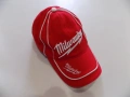 работна шапка milwaukee work wear козирка мъжка оригинална червена one size, снимка 1