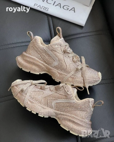 Balenciaga Нови Дамски Маратонки с Камъни и Кутия , снимка 2 - Маратонки - 55005902