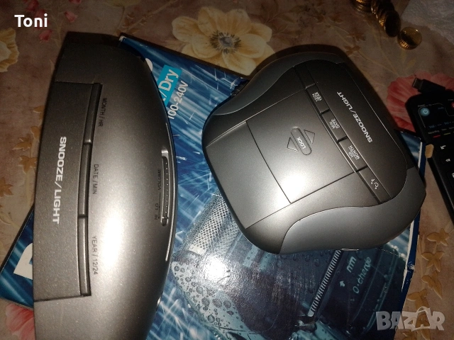 дигитален будилник Elite показва час, дата и температура с функция за дрямка (snooze) и подсветка , снимка 2 - Стенни часовници - 53953791