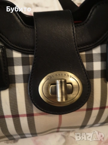 Guess оригинална , Burberri, снимка 2 - Чанти - 54481141