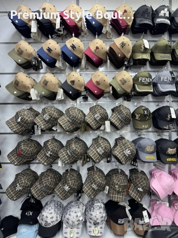 шапки с козирка alo celine lacoste dsquared2 , снимка 2 - Шапки - 54159432