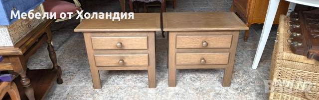 Две дъбови нощни шкафчета
