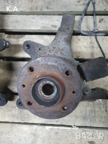 Шенкел главина Renault Laguna 1 Ляв/ Десен, снимка 2 - Части - 54543924