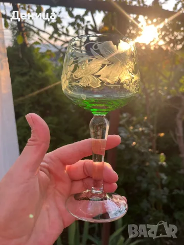 И последно за днес е зелено трио💚 Невероятно красив цвят, лозова декорация, снимка 2 - Чаши - 55670706