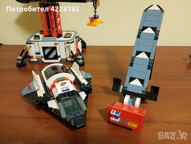 LEGO City Space Base and Rocket Launchpad, снимка 11 - Конструктори - 54560520