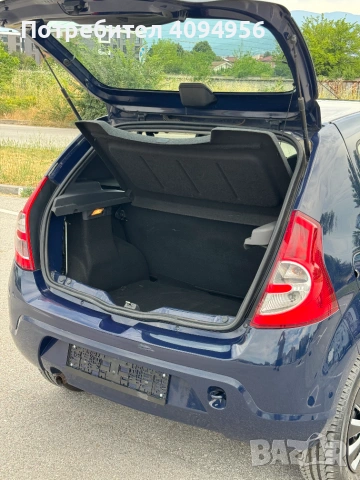 Dacia Sandero 1.2i 75кс, снимка 13 - Автомобили и джипове - 55038005