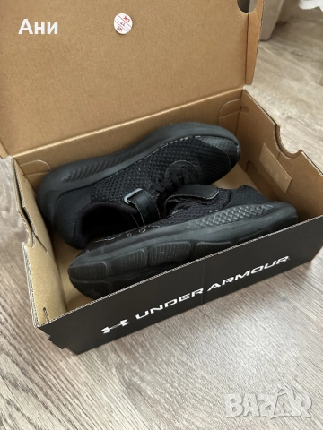 Детски маратонки under armour, снимка 9 - Детски маратонки - 55536556