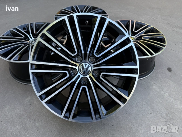 4 бр. оригинални алуминиеви джанти VW 18 цола 5x112 , централен отвор 57.1, ET44, 8J