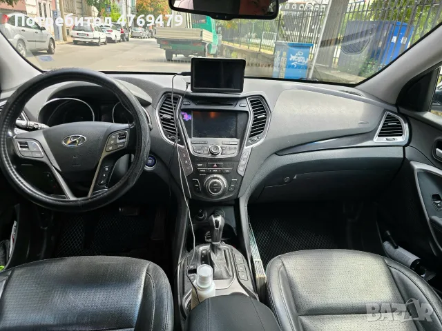 Hyundai Santa Fe 2.2 CRDi 197 к.с. 4WD AUTOMATIC • PANORAMA • 7 МЕСТА • КОЖА • SELF PARKING, снимка 11 - Автомобили и джипове - 55653329