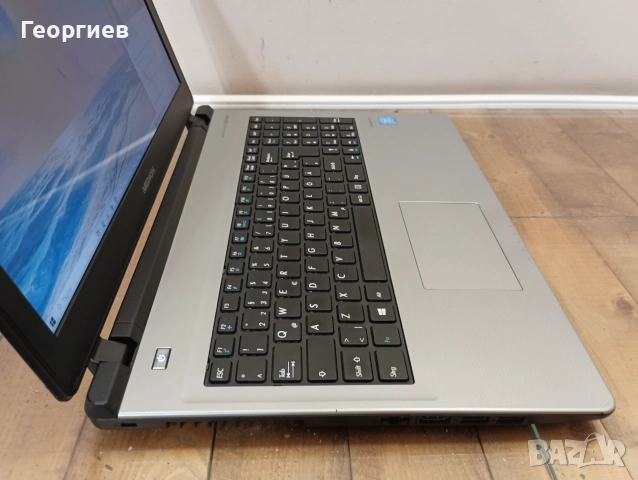 Лаптоп Medion Akoya E6429 / 15,6", снимка 6 - Лаптопи за работа - 55056876