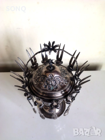 Прекрасен Посребрен Стар Съд Със Вилички, снимка 3 - Антикварни и старинни предмети - 54020241
