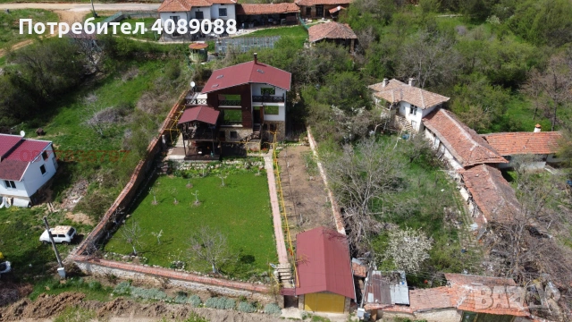 Напълно обзаведена триетажна къща в село Осоица, снимка 3 - Къщи - 55056944