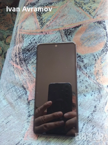 Продавам Samsung A 51. Много Запазен без драскотини и никога не е изпускан. 