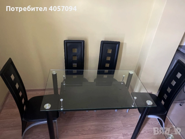 Продавам маса за хранене и четири стола., снимка 3 - Маси - 54882881