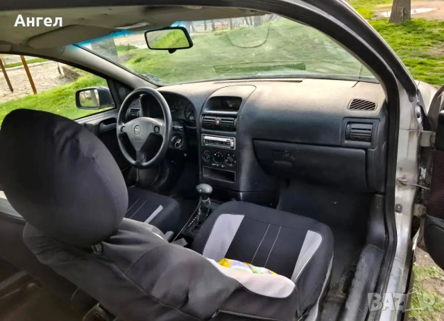 Opel Astra 1.6 автомат, снимка 4 - Автомобили и джипове - 54575987