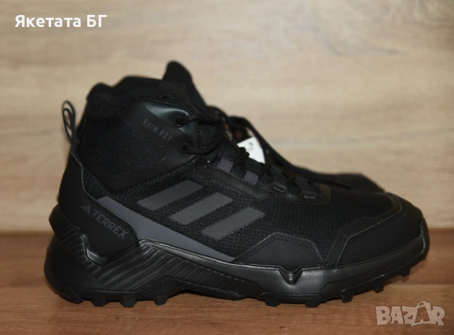 Adidas Terrex Нови оригинални обувки, размер 42, снимка 2 - Маратонки - 54721396